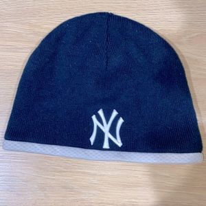 New Era Yankees Navy Blue and Grey Winter Hat